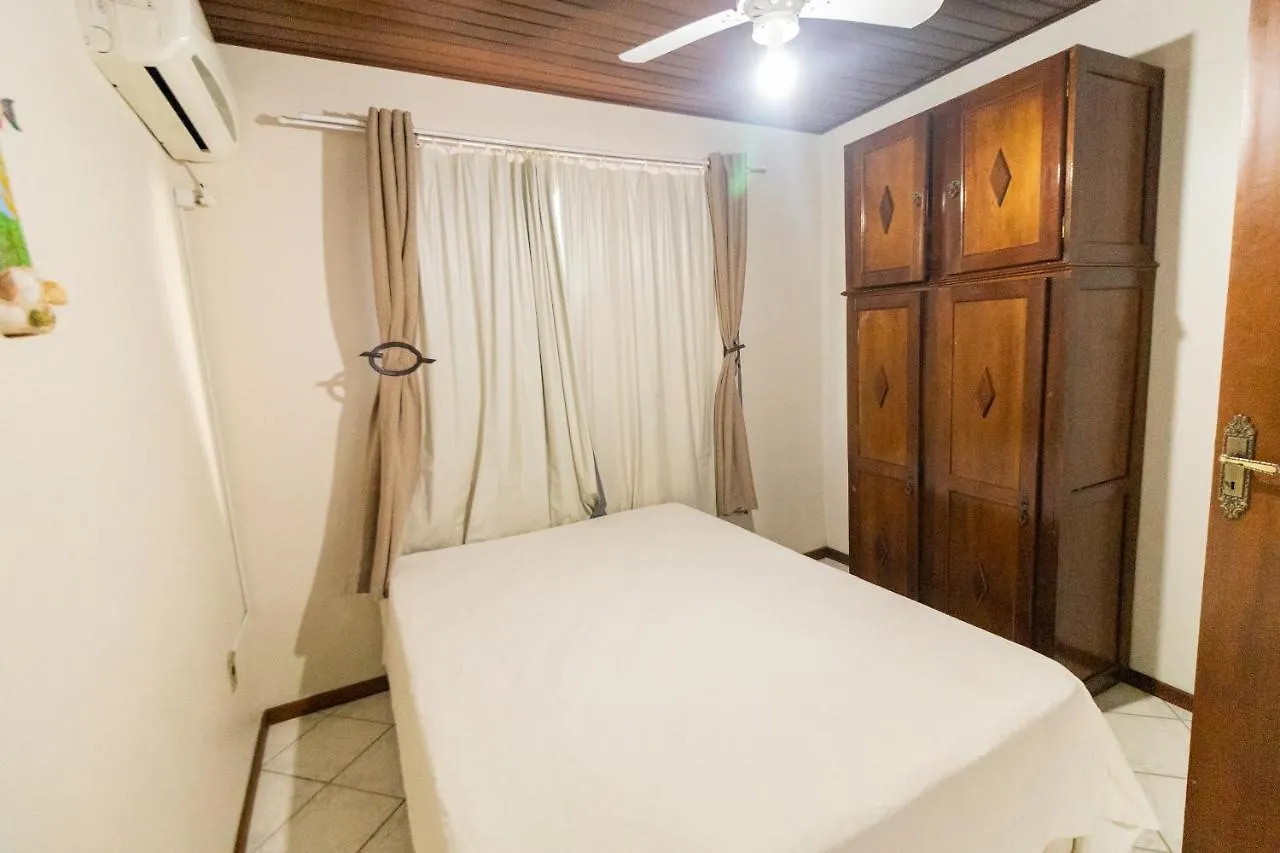 Apartamento Cobertura - 140 Metros Da Praia Bombinhas 0*,  Brasil